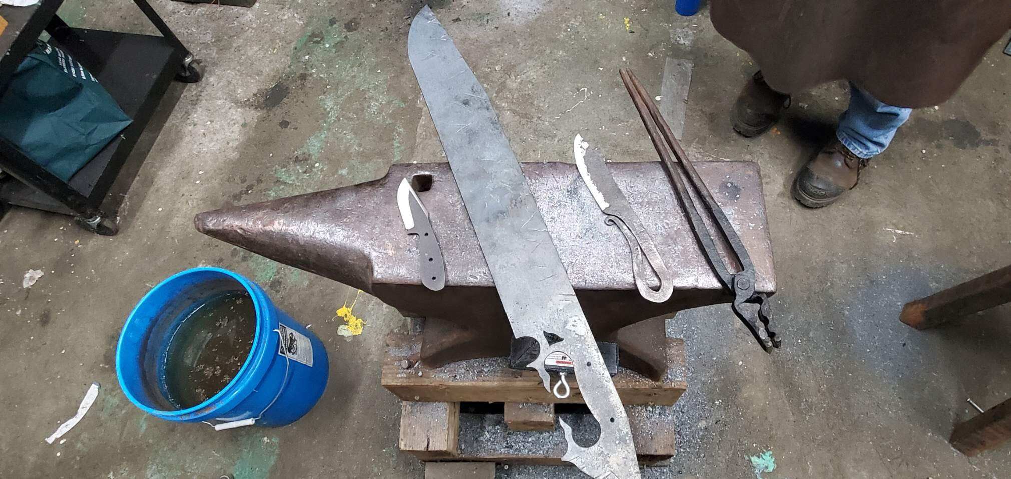 A1 Navarette Knives 4.jpg